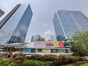 20260327_50+深圳市車管所行之方大城